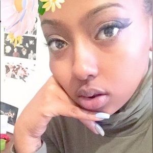 Meet your Posher, Kierra